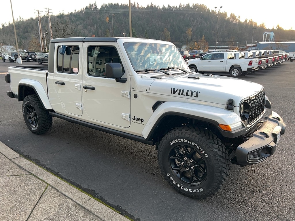 New 2026 Jeep Gladiator WILLYS 4X4 Pickup