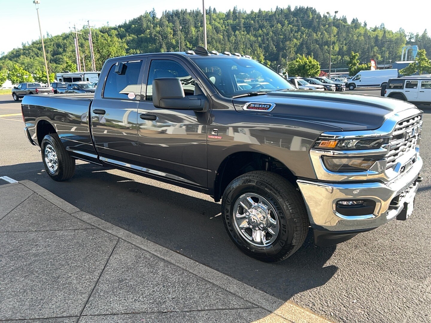 2025 Ram 3500 Tradesman photo 3
