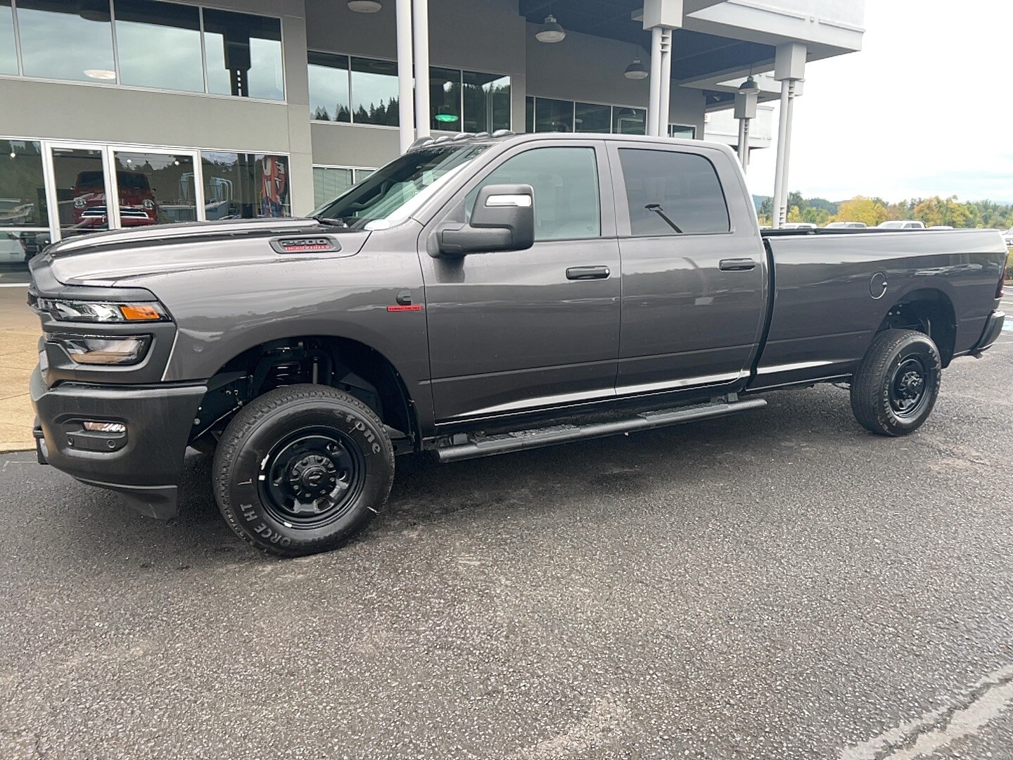 2026 Ram 2500 Tradesman photo 2