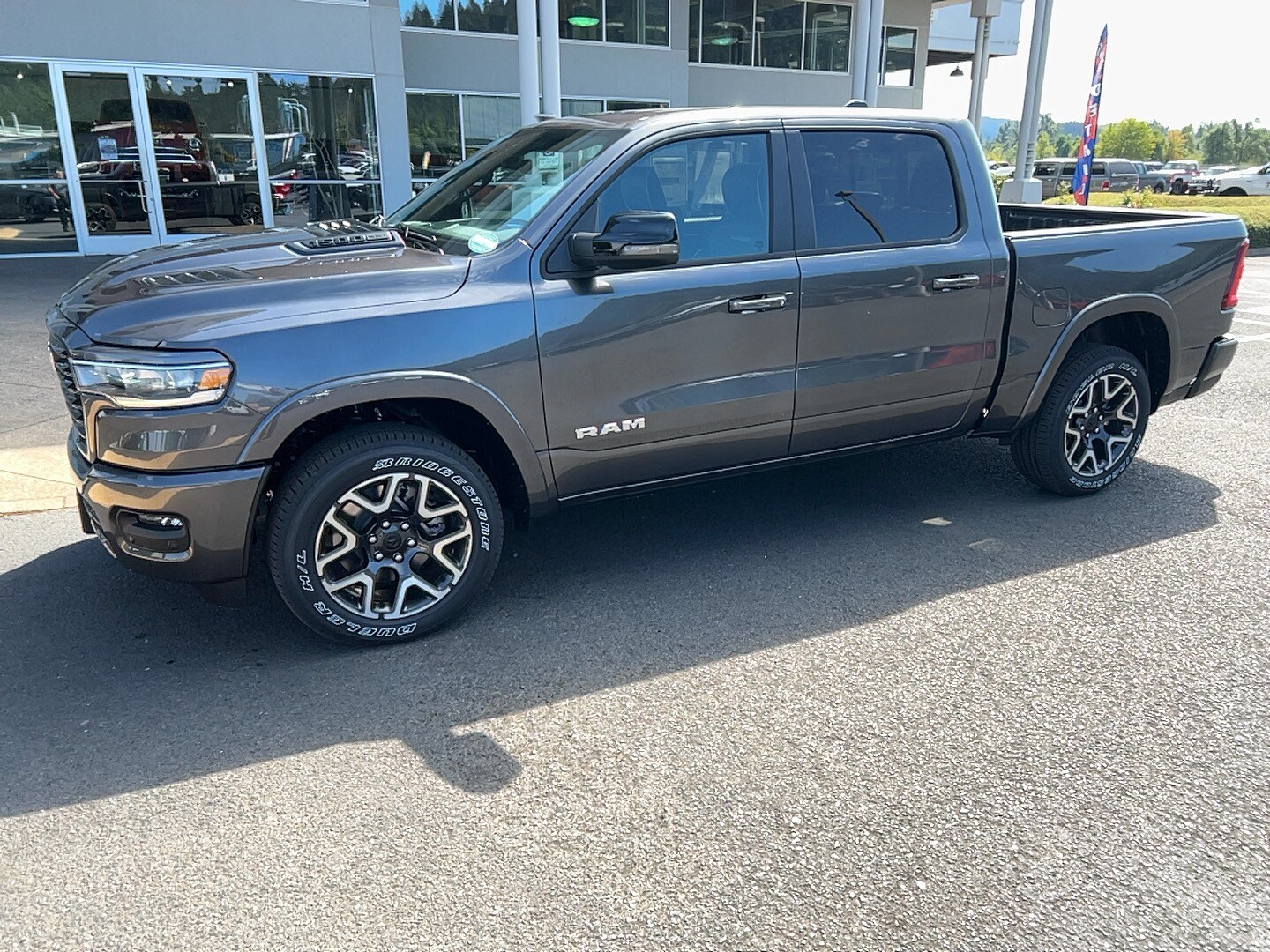 2025 Ram 1500 Laramie photo 2