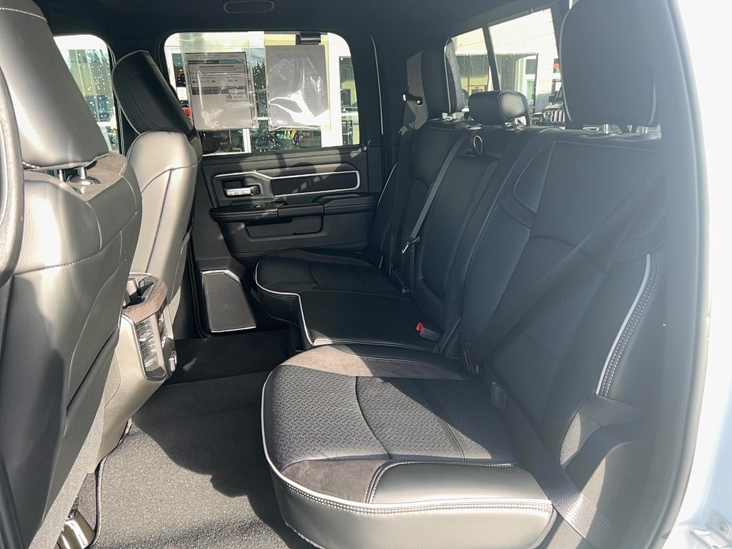 2026 RAM 2500 Laramie - Photo 31