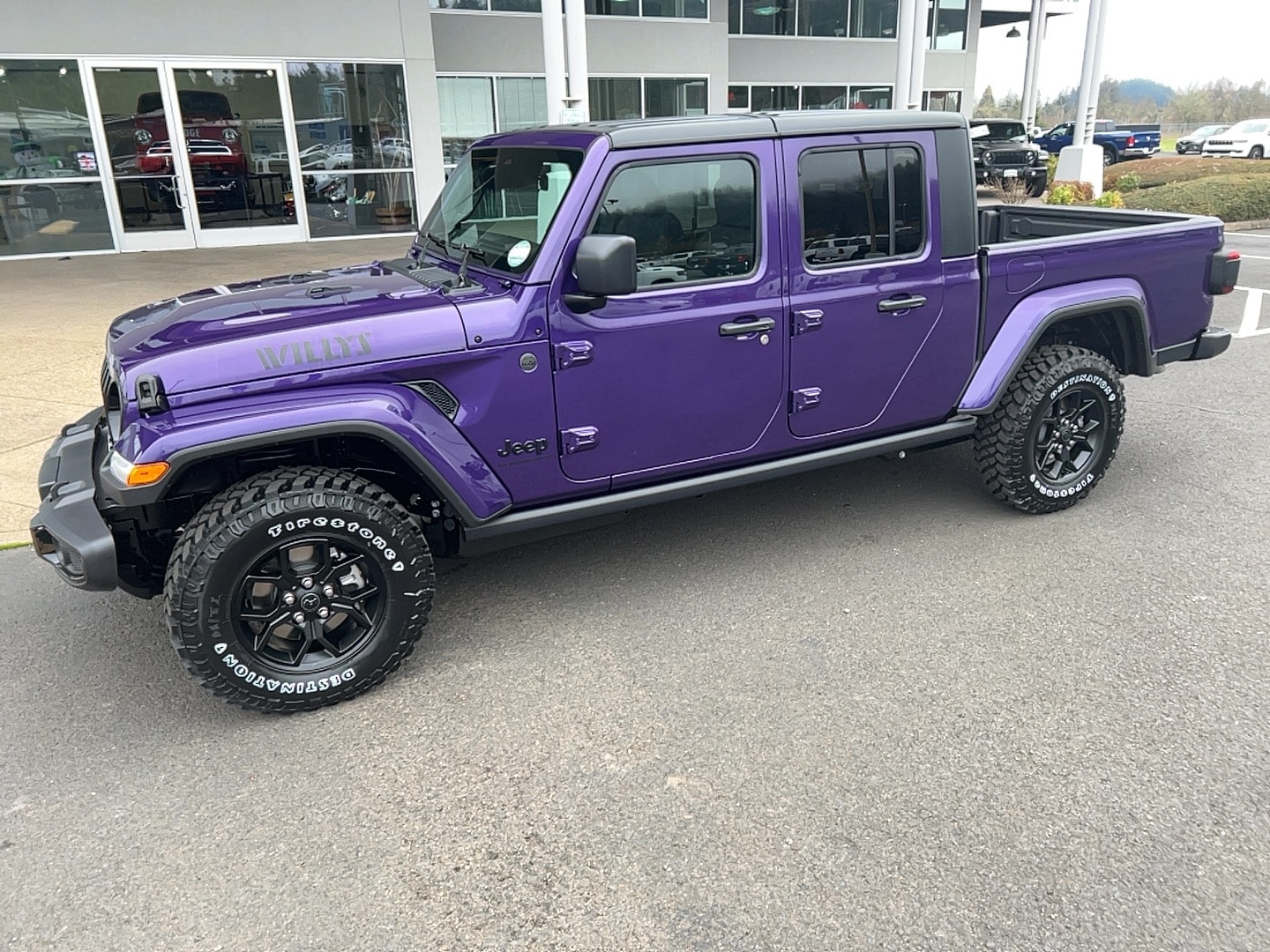 2026 Jeep Gladiator Willys's photo