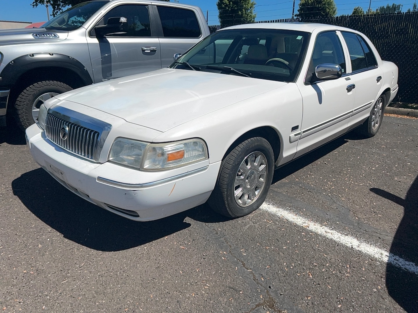 2008 Mercury Grand Marquis LS's photo