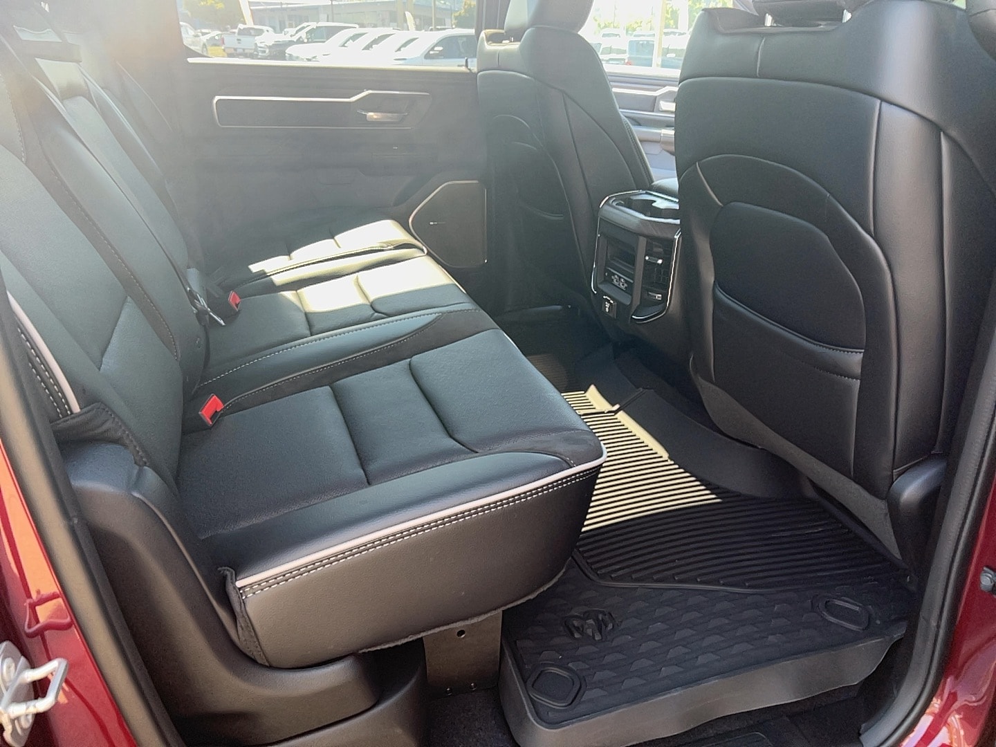 2026 RAM 1500 Laramie - Photo 30