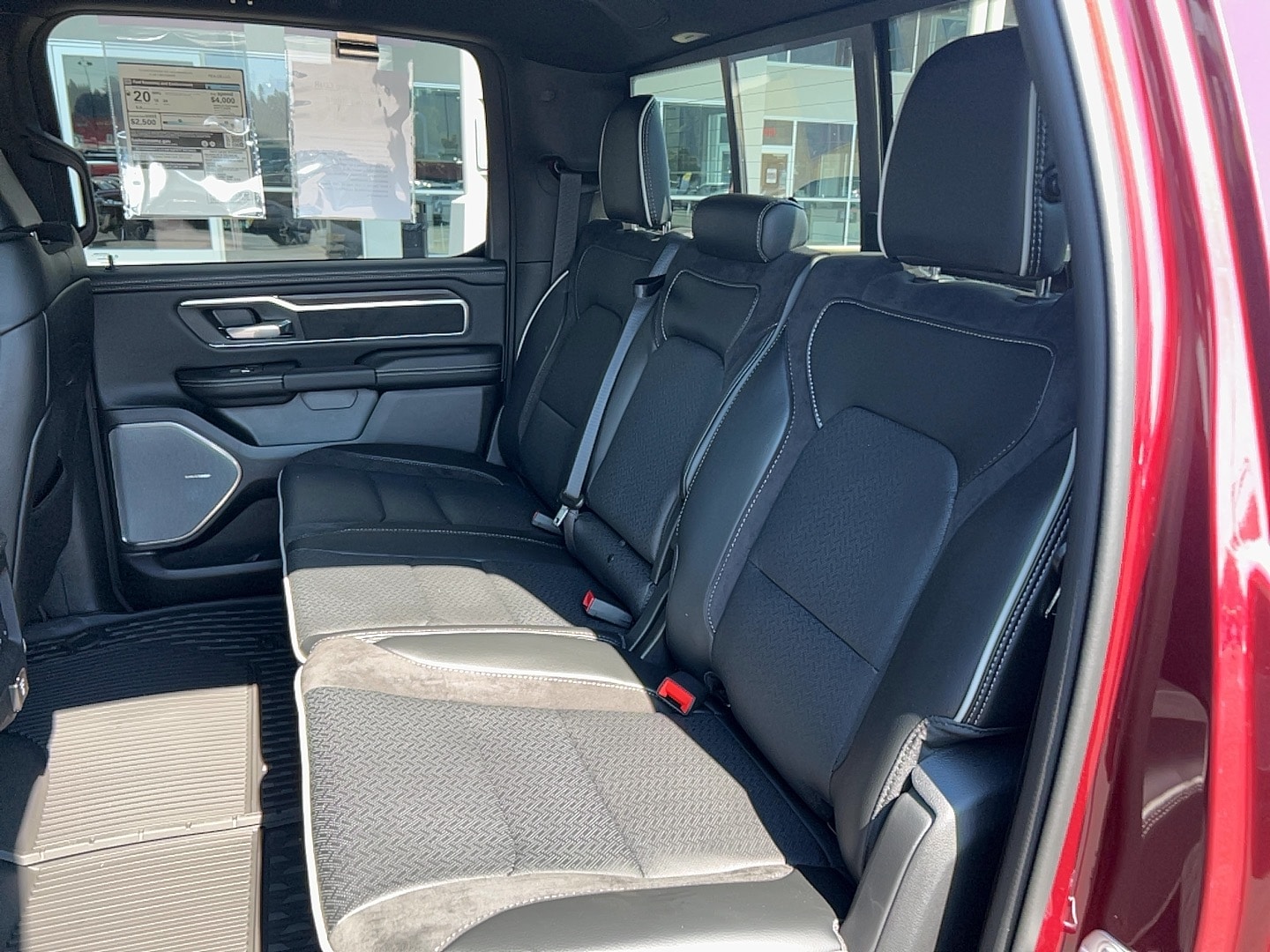 2026 RAM 1500 Laramie - Photo 25