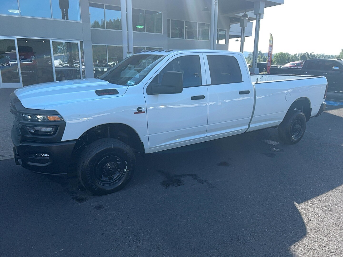 2025 Ram 2500 Tradesman photo 2
