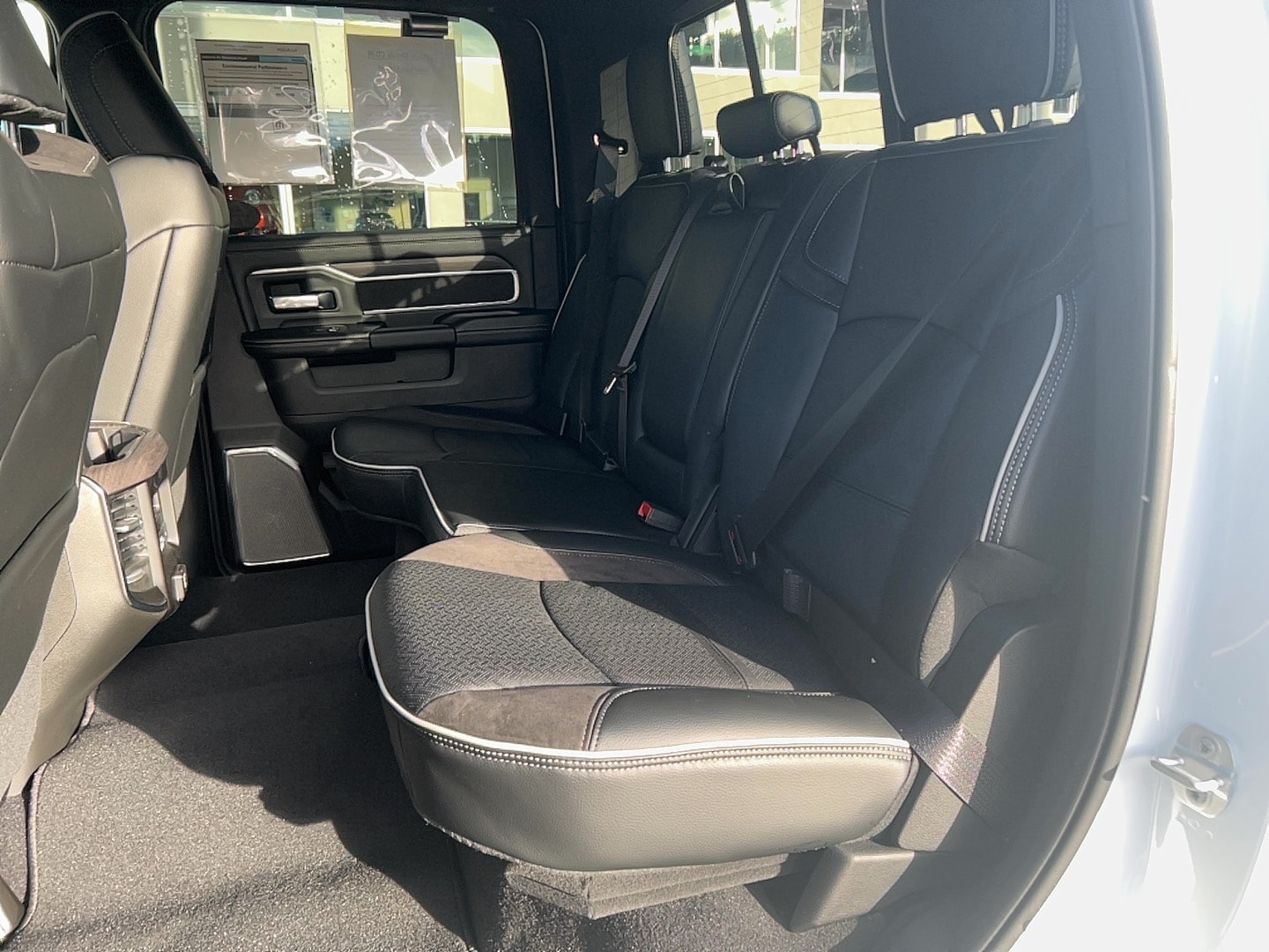 2026 RAM 2500 Laramie - Photo 27