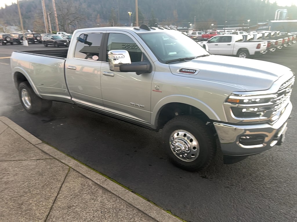 2026 Ram 3500 Limited Longhorn photo 4