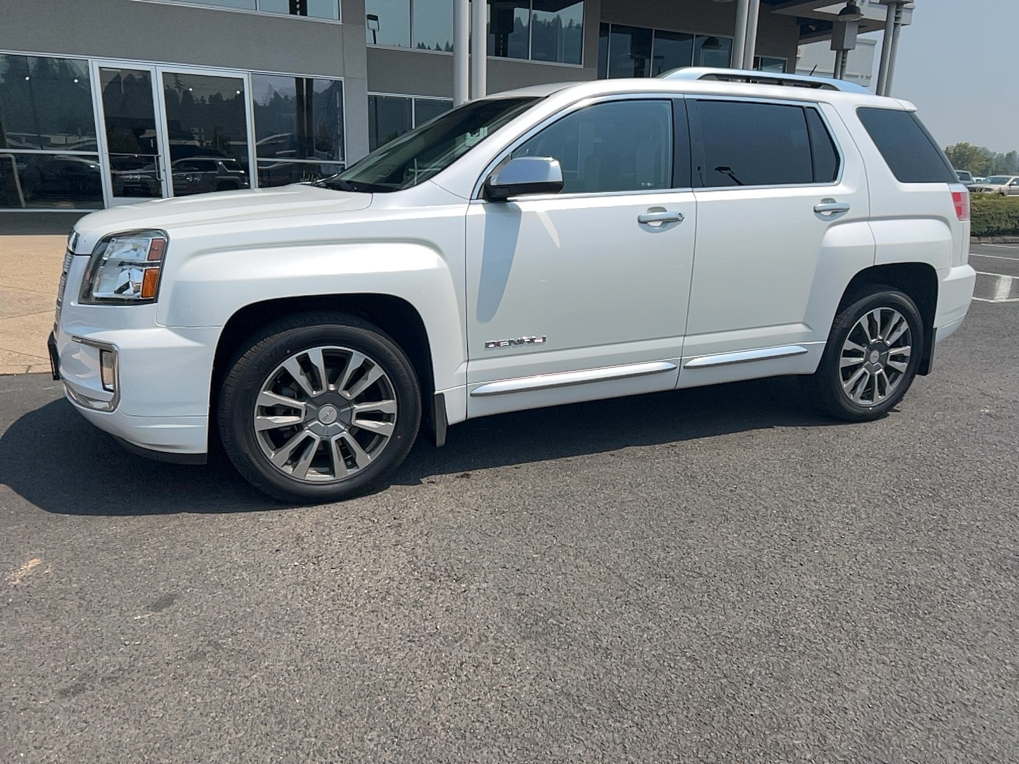Used 2016 GMC Terrain Denali with VIN 2GKFLVE31G6149752 for sale in Cottage Grove, OR