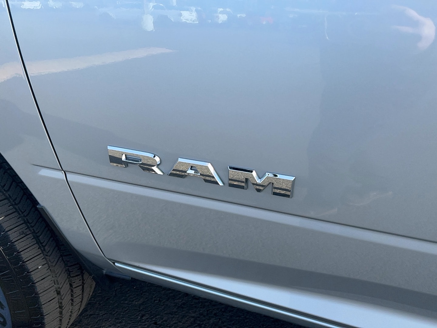 2026 RAM 2500 Laramie - Photo 8