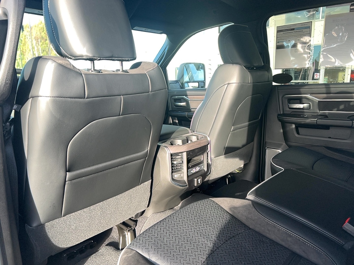 2026 RAM 2500 Laramie - Photo 29
