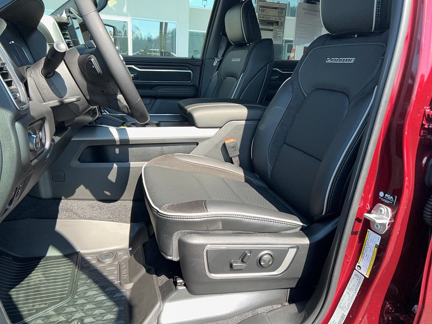2026 RAM 1500 Laramie - Photo 22