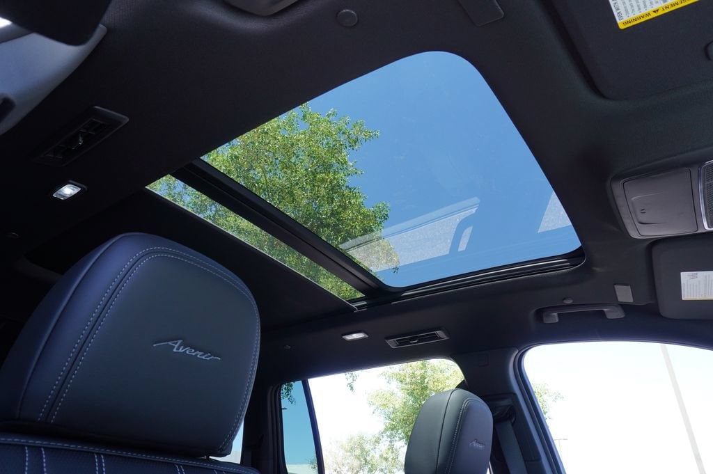 2026 Buick Enclave Avenir - Photo 14