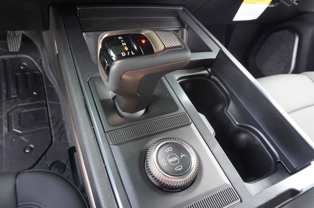 2025 GMC HUMMER EV 2X - Photo 18