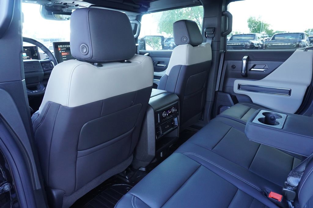 2026 GMC HUMMER EV 2X - Photo 10