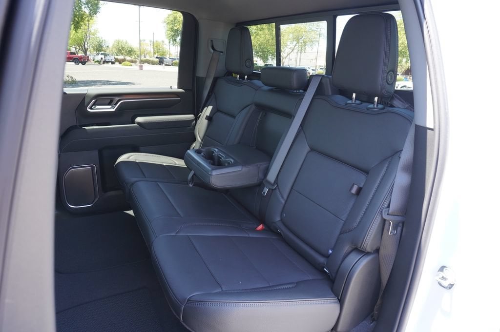 2026 GMC Sierra 2500HD Denali - Photo 11