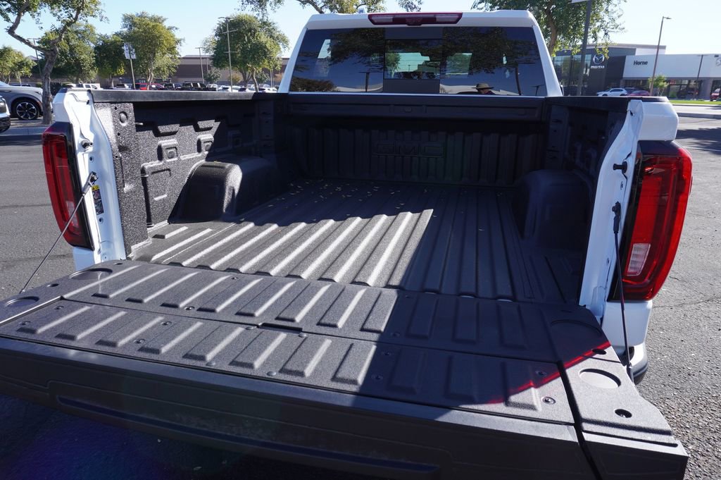 2026 GMC Sierra 1500 AT4X - Photo 9