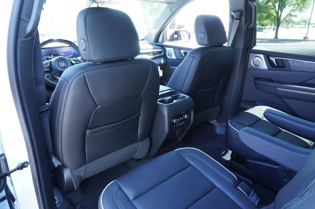 2026 Buick Enclave Avenir - Photo 11