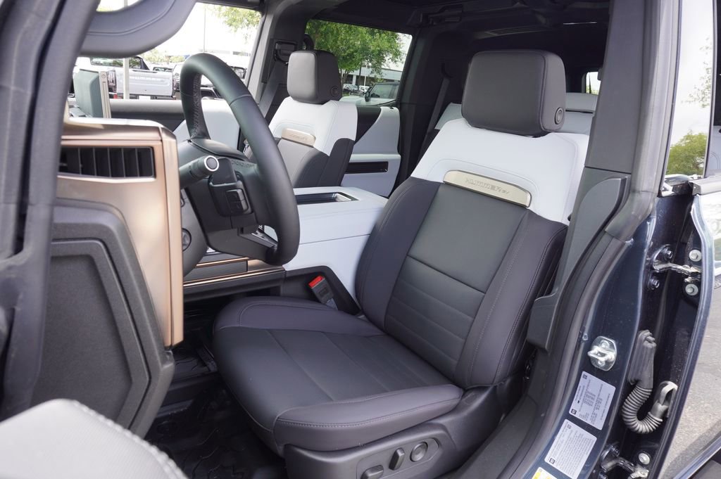 2025 GMC HUMMER EV 2X - Photo 13