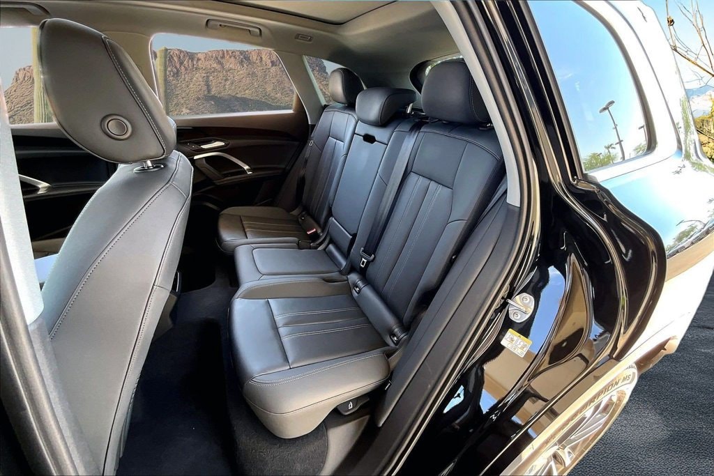 2025 Audi Q5 Premium - Photo 29