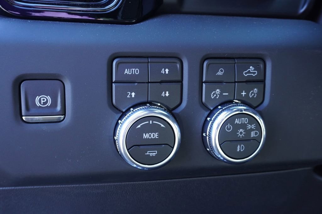 2026 GMC Sierra 1500 AT4X - Photo 19