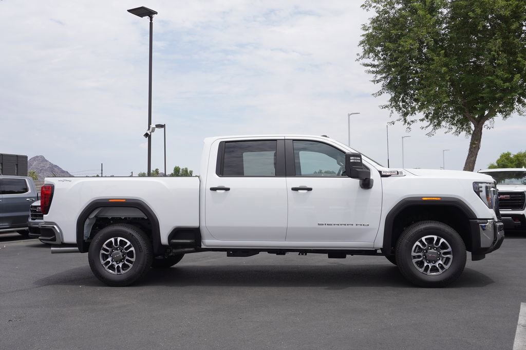 2025 Gmc Sierra 3500 HD Pro photo 2