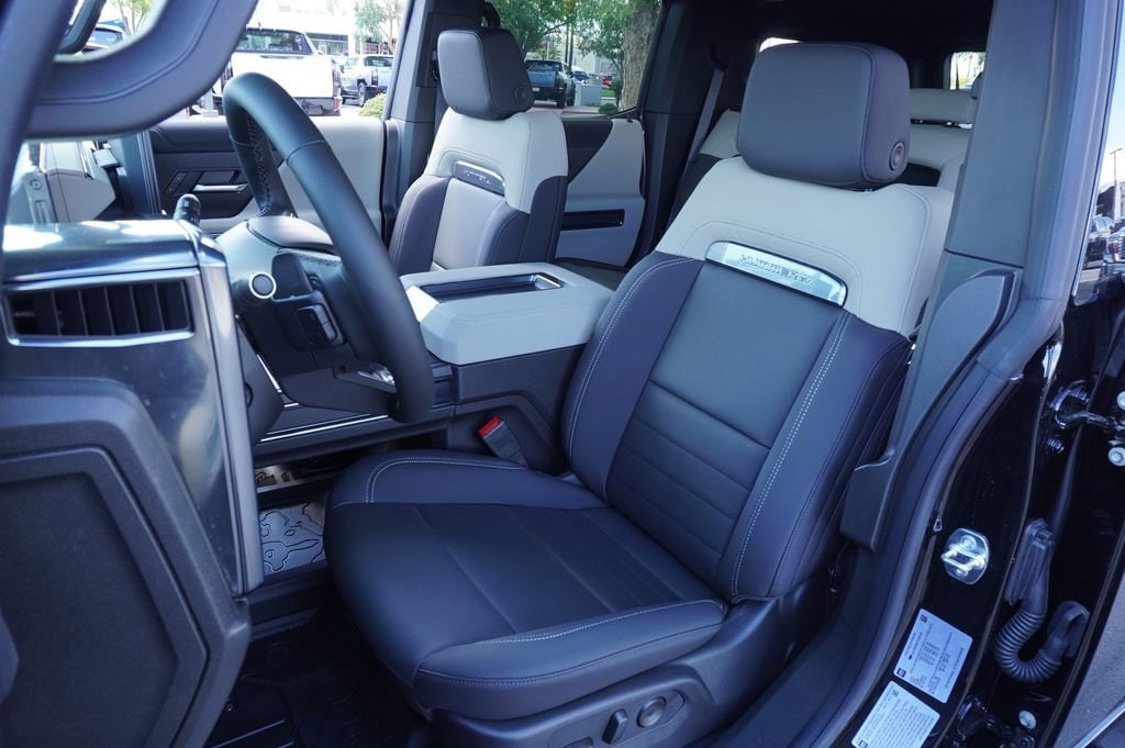 2026 GMC HUMMER EV 2X - Photo 13