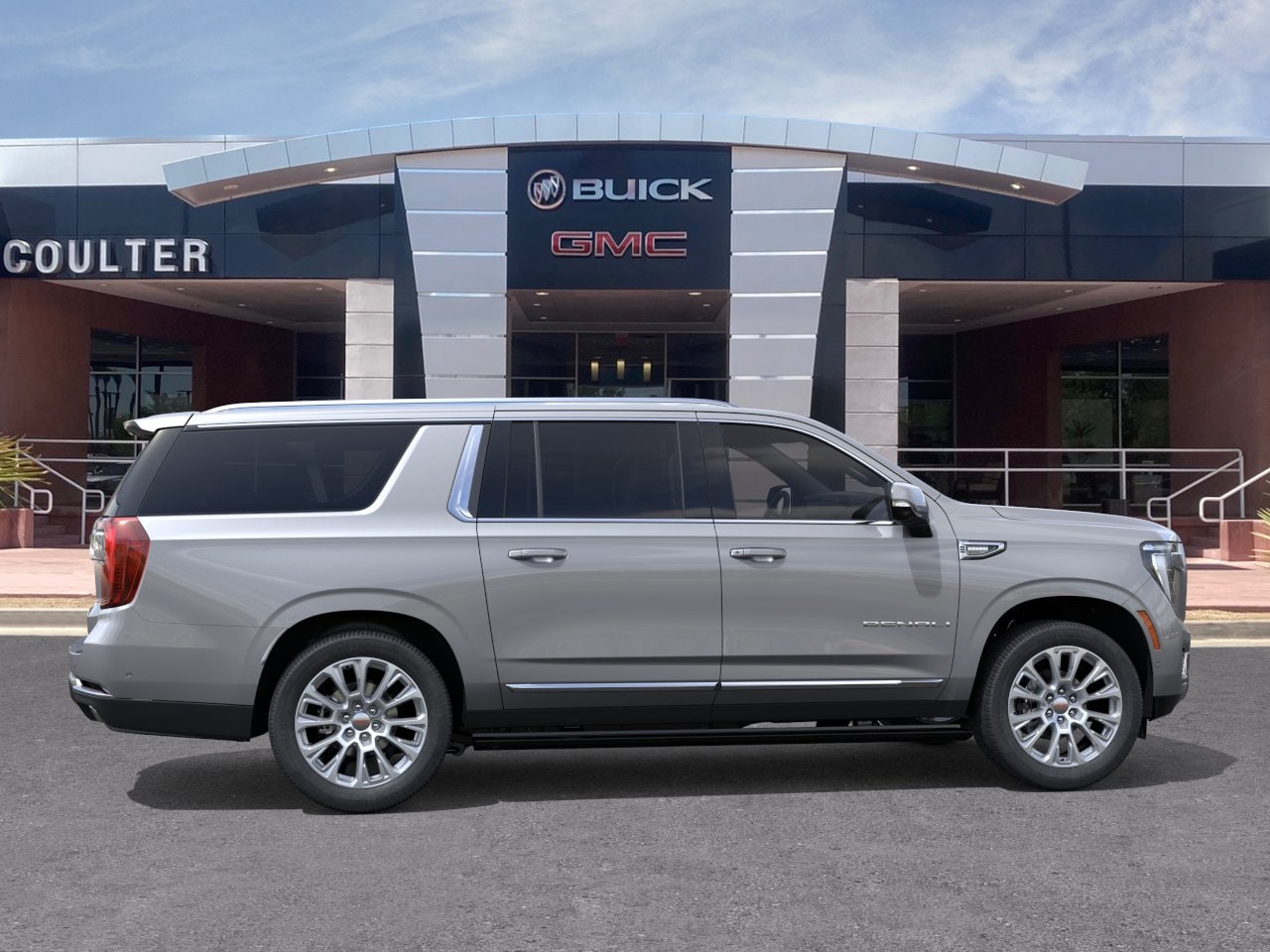 2026 GMC Yukon XL Denali - Photo 28