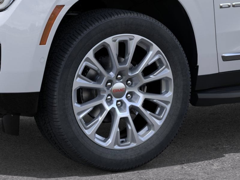 2026 GMC Yukon XL Denali - Photo 10