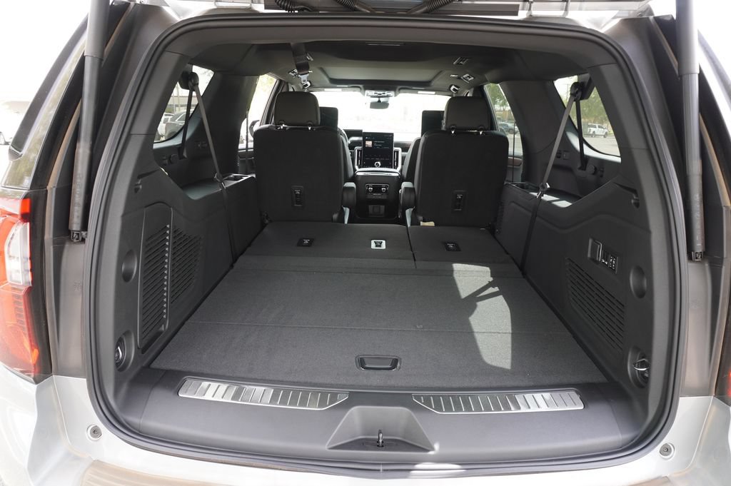2026 GMC Yukon XL Denali - Photo 7