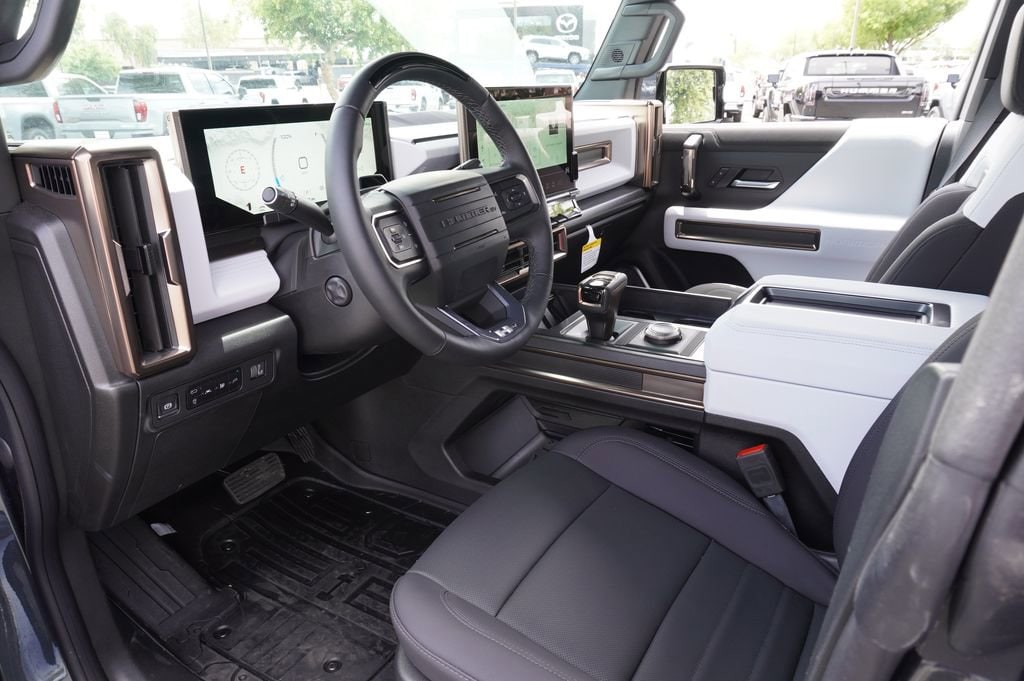 2025 GMC HUMMER EV 2X - Photo 16