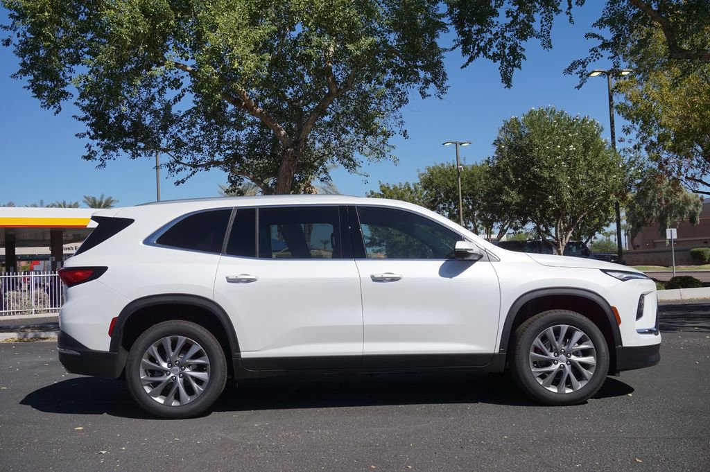 2025 Buick Enclave Preferred photo 2