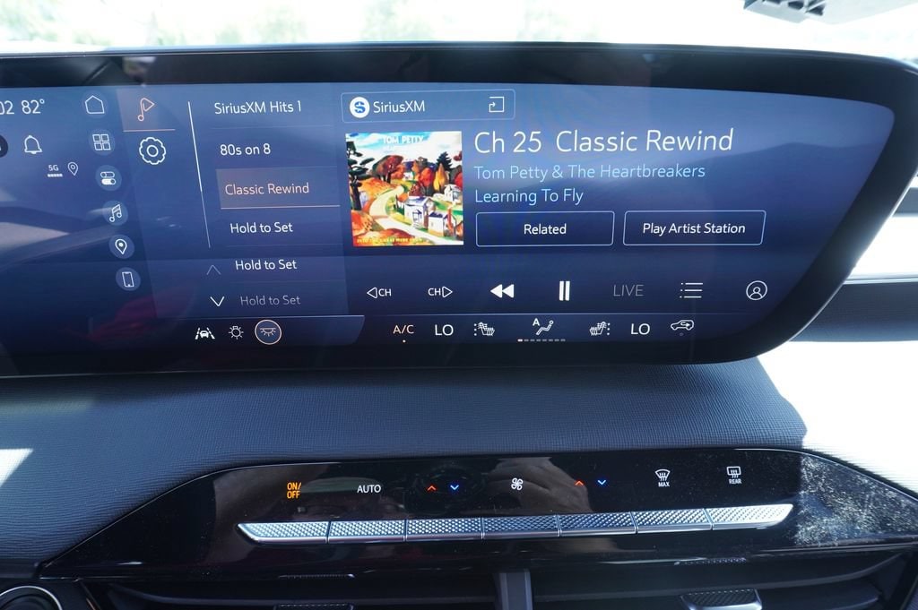 2026 Buick Enclave Preferred - Photo 19