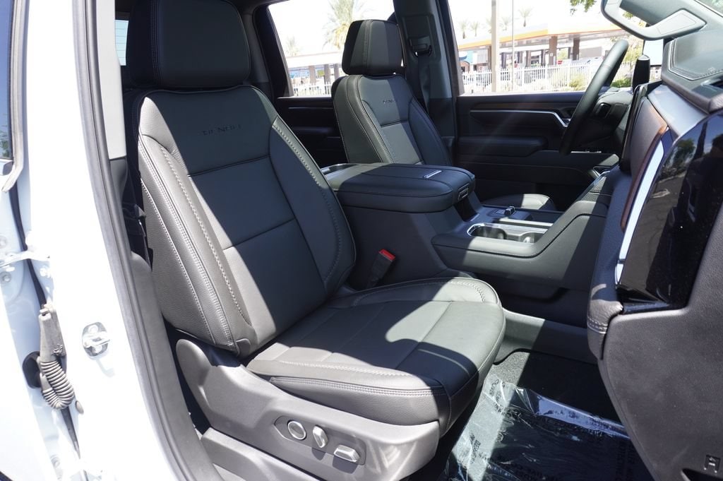2026 GMC Sierra 2500HD Denali - Photo 14