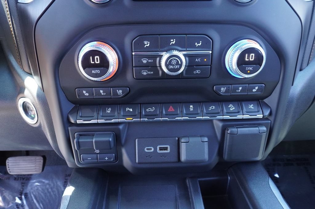 2022 GMC Sierra 2500HD AT4 - Photo 22