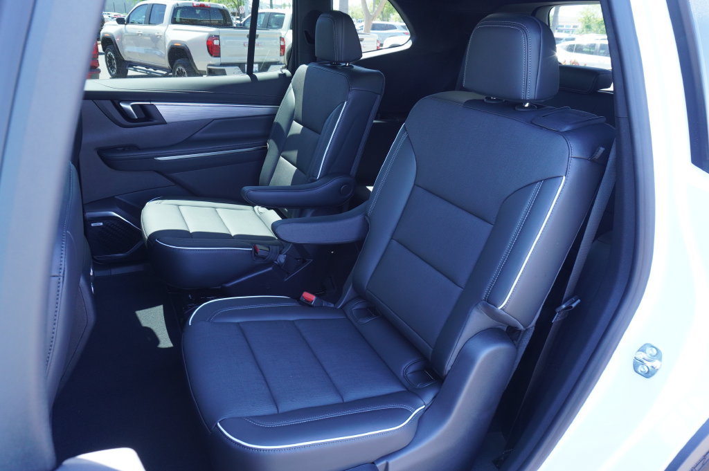 2026 Buick Enclave Preferred - Photo 10