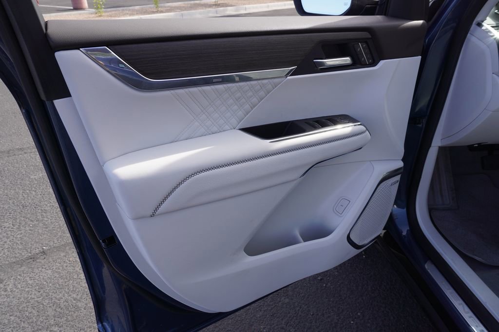 2026 GMC Acadia Denali - Photo 16