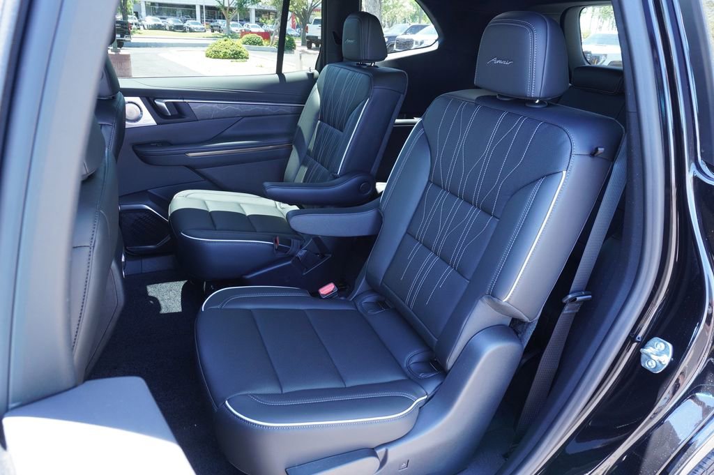 2026 Buick Enclave Avenir - Photo 9