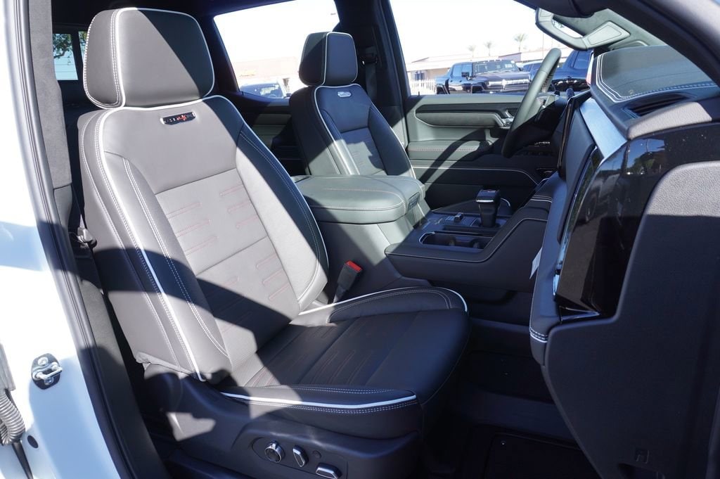 2026 GMC Sierra 1500 AT4X - Photo 13