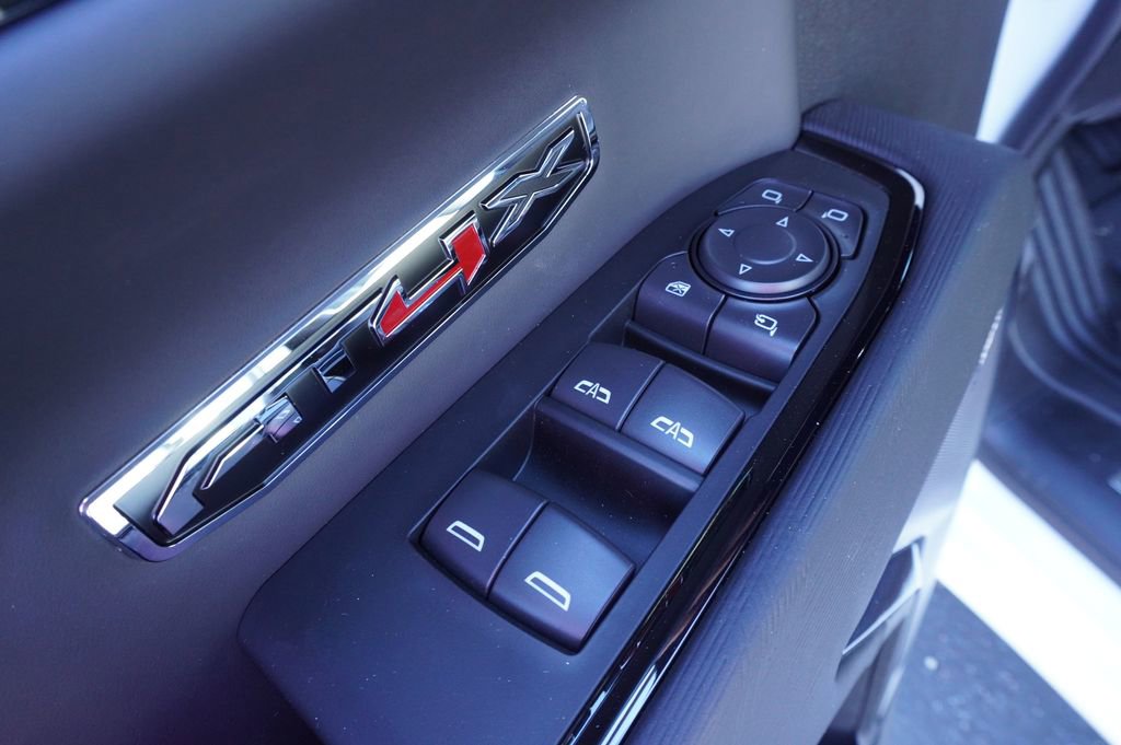 2026 GMC Sierra 1500 AT4X - Photo 17