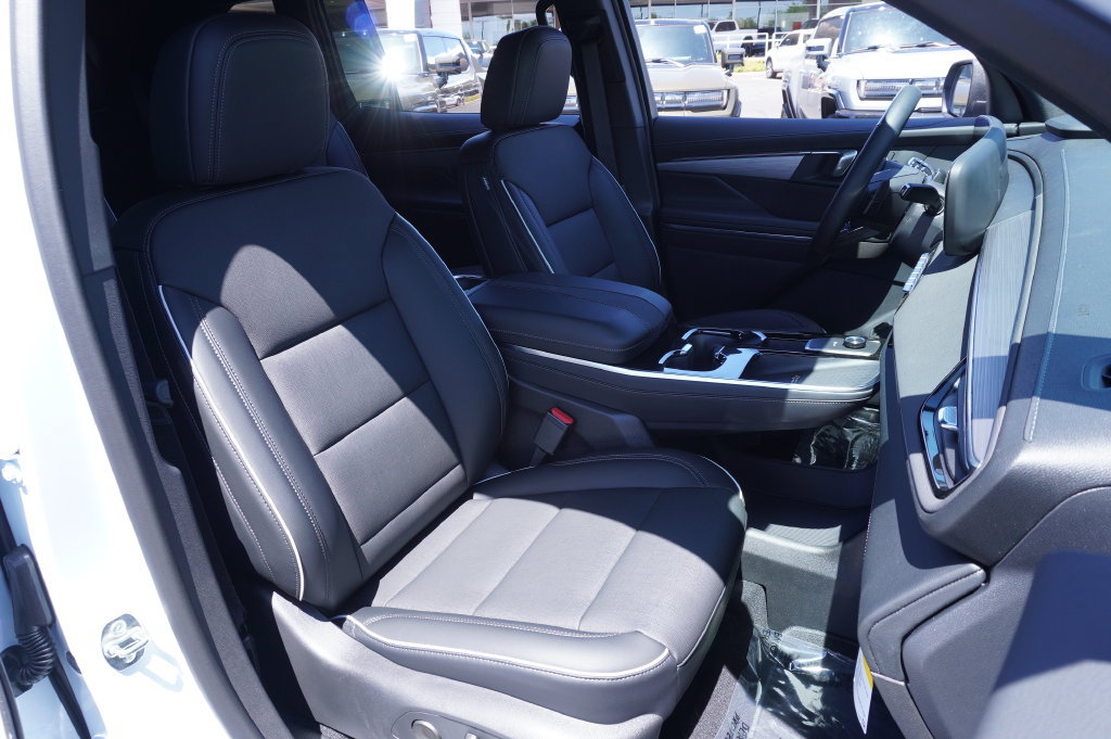 2026 Buick Enclave Preferred - Photo 13