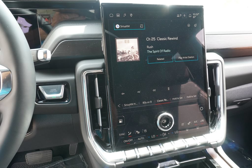 2026 GMC Yukon XL Denali - Photo 20