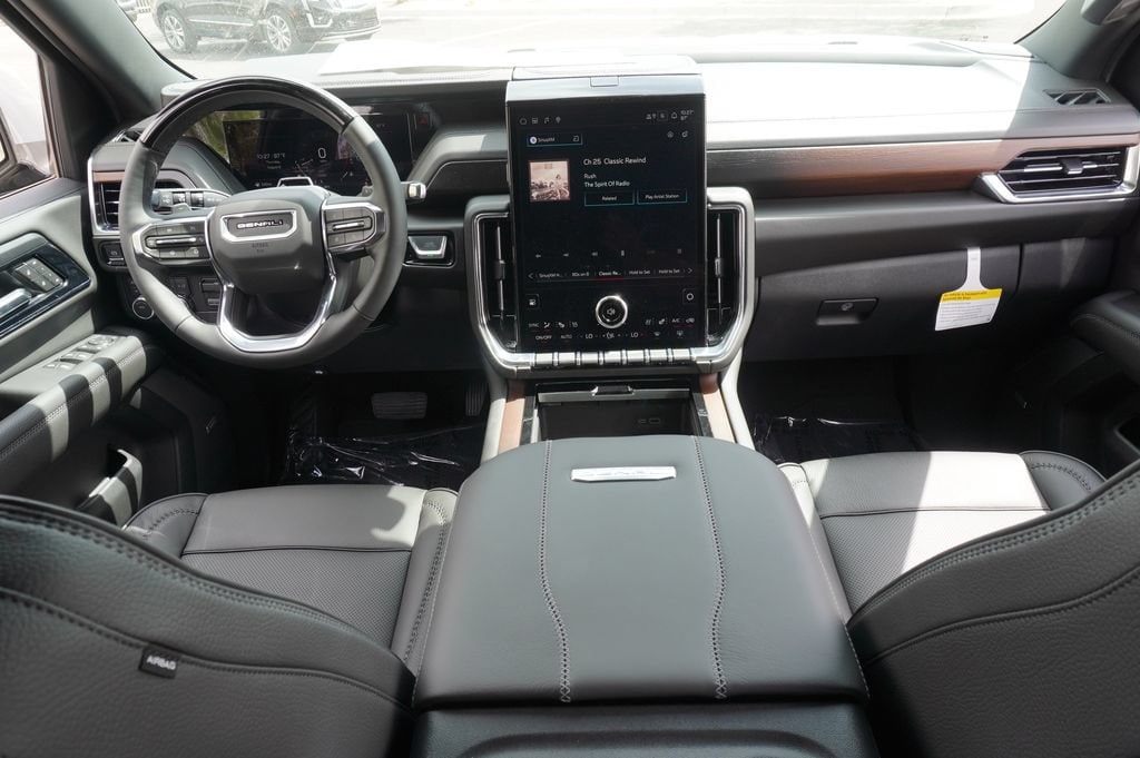 2026 GMC Yukon XL Denali - Photo 11
