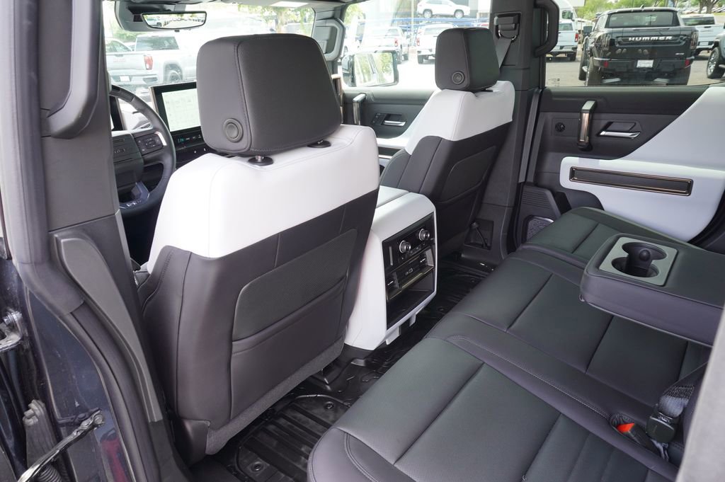 2025 GMC HUMMER EV 2X - Photo 10
