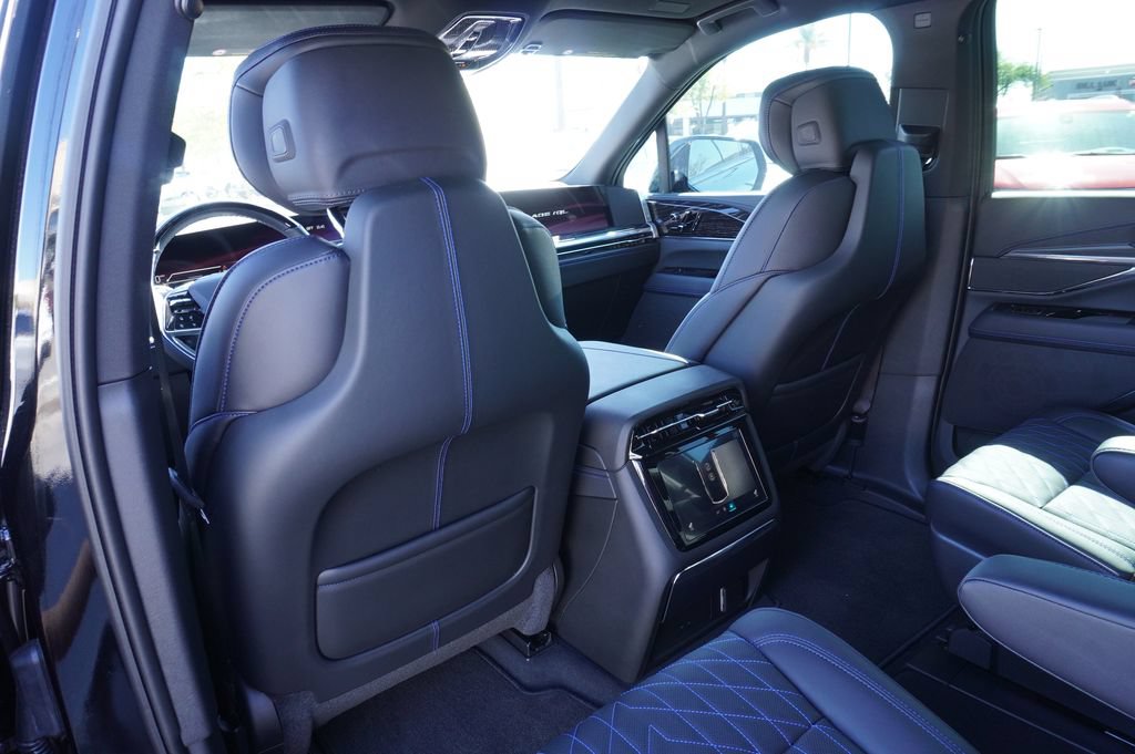2026 Cadillac Escalade IQL Luxury - Photo 12