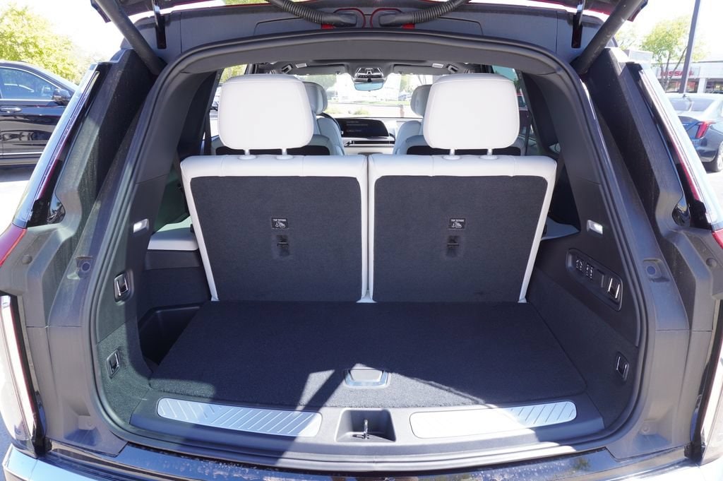 2026 Cadillac VISTIQ Luxury - Photo 10
