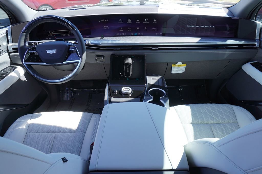 2026 Cadillac Escalade IQ Luxury - Photo 11