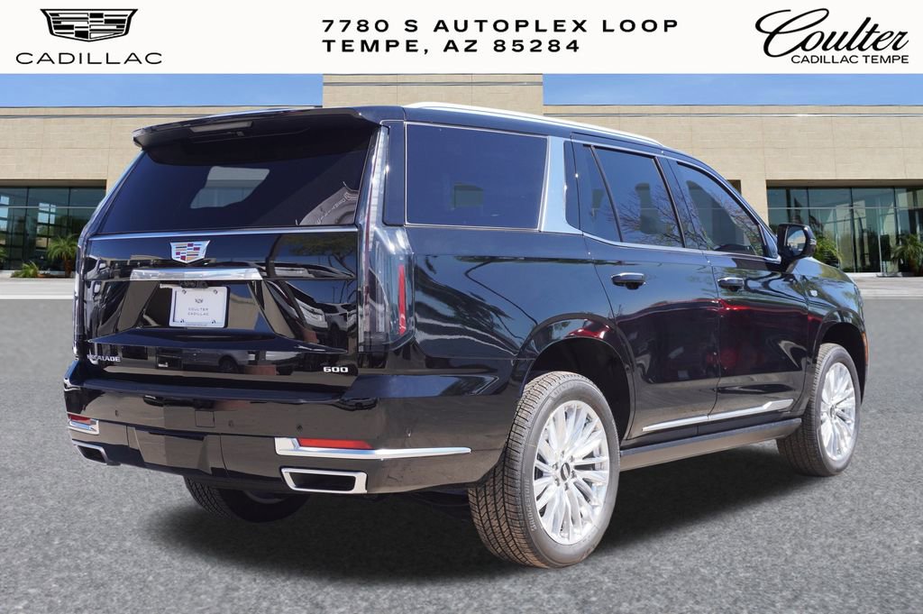2025 Cadillac Escalade Premium Luxury photo 3