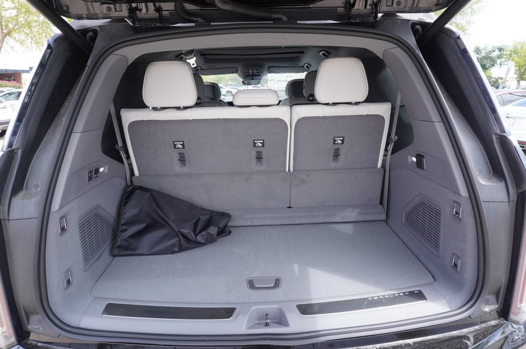 2026 Cadillac Escalade IQL Luxury - Photo 9