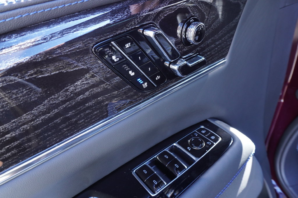 2026 Cadillac Escalade IQL Luxury - Photo 17
